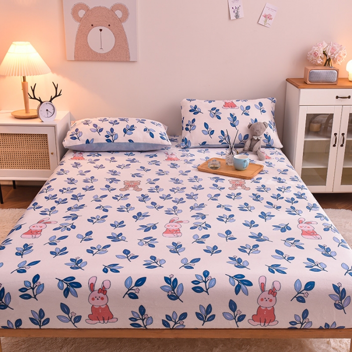 91家纺网 家纺一手货源 找家纺 芃成 2022新款加厚双面牛奶绒印花床品系列-单床笠 菲菲兔