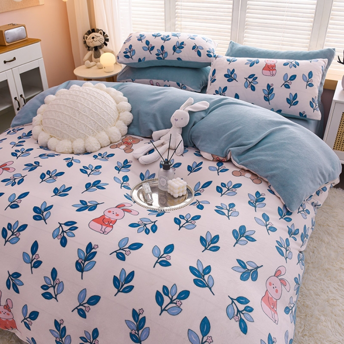 91家纺网 家纺一手货源 找家纺 芃成 2022新款加厚双面牛奶绒印花床品系列-单被套 菲菲兔