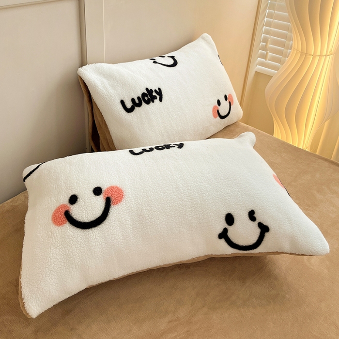 91家纺网 家纺一手货源 找家纺 澳梵 2022新款小颗粒美丽绒牛奶绒四件套 小美好