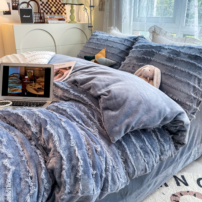91家纺网 家纺一手货源 找家纺 HL原创 2022新款流苏牛奶绒四件套 牛仔蓝