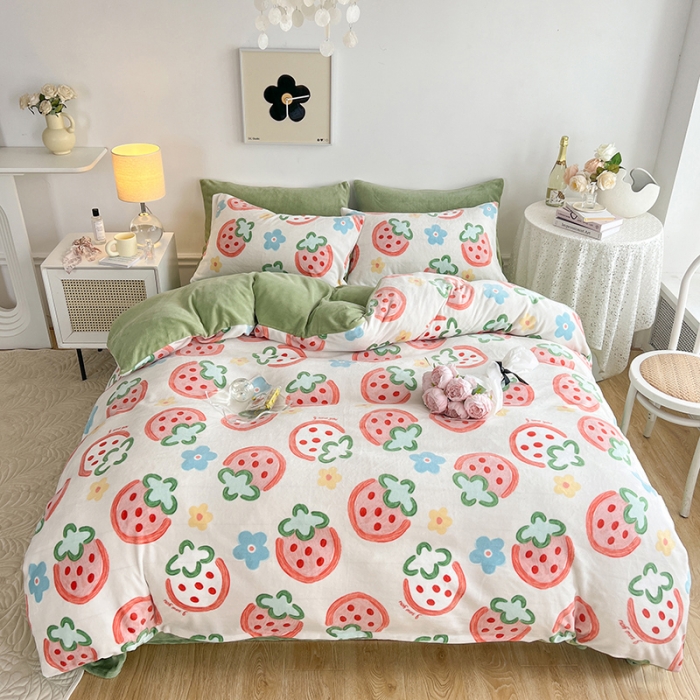 91家纺网 家纺一手货源 找家纺 澳梵 2022新款牛奶绒印花四件套 草莓派