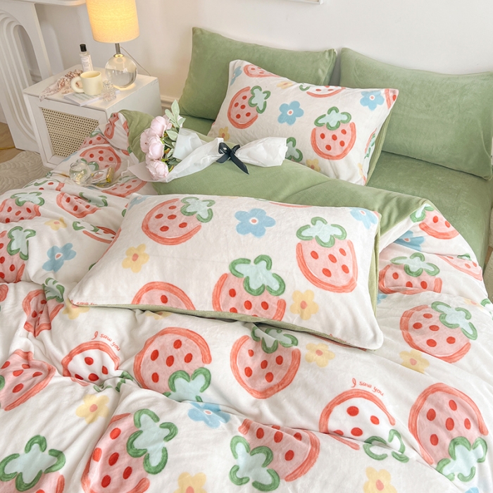 91家纺网 家纺一手货源 找家纺 澳梵 2022新款牛奶绒印花四件套 草莓派