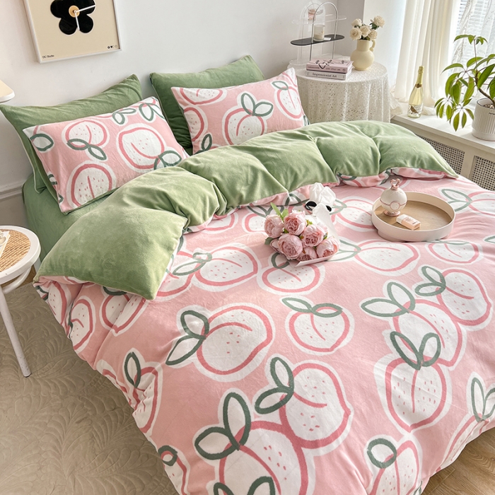 91家纺网 家纺一手货源 找家纺 澳梵 2022新款牛奶绒印花四件套 多肉桃桃