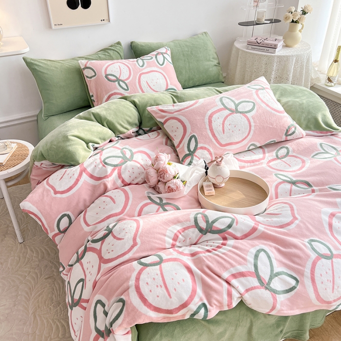 91家纺网 家纺一手货源 找家纺 澳梵 2022新款牛奶绒印花四件套 多肉桃桃