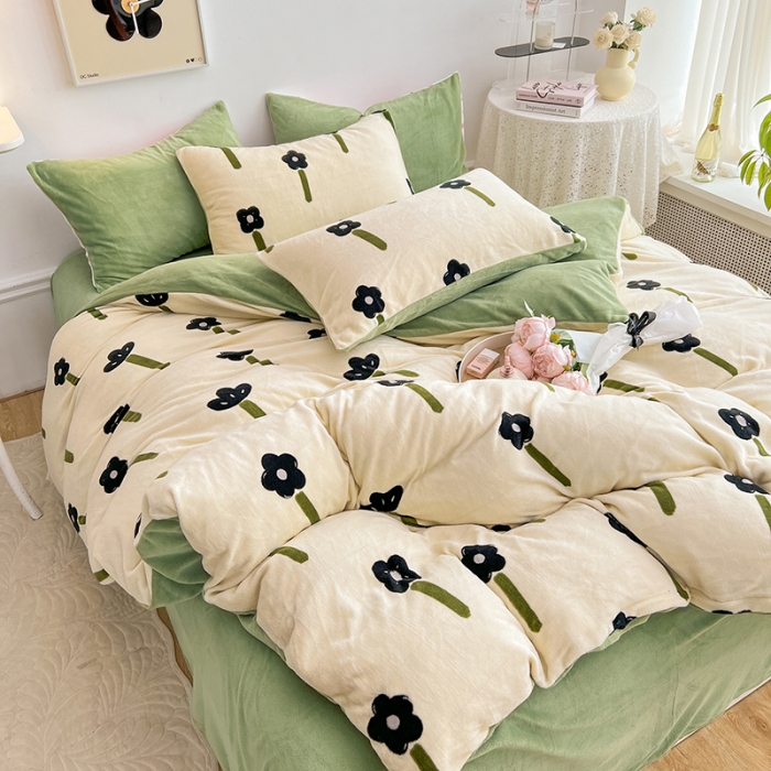 91家纺网 家纺一手货源 找家纺 澳梵 2022新款牛奶绒印花四件套 花枝