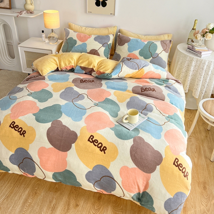 91家纺网 家纺一手货源 找家纺 澳梵 2022新款牛奶绒印花四件套 可爱熊