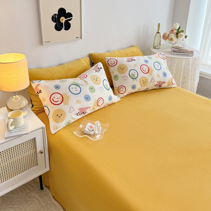 91家纺网 家纺一手货源 找家纺 澳梵 2022新款牛奶绒印花四件套 晴天