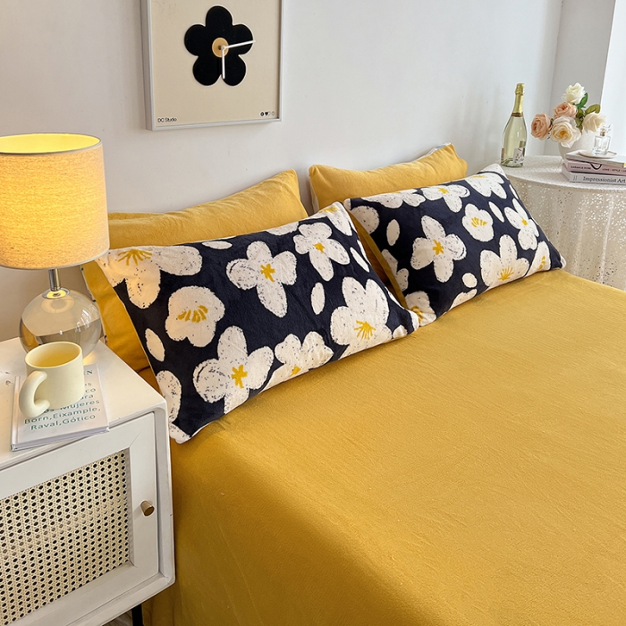 91家纺网 家纺一手货源 找家纺 澳梵 2022新款牛奶绒印花四件套 星河烂漫