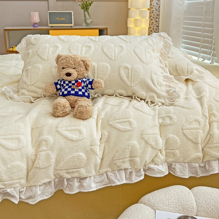 91家纺网 家纺一手货源 找家纺 澳梵 2022新款塔芙绒韩版四件套 猜心心-奶白黄