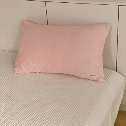 91家纺网 家纺一手货源 找家纺 （总）桃喜 2022新款纯色混搭牛奶绒单品枕套
