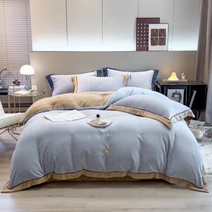 91家纺网 家纺一手货源 找家纺 眠屿 2022新款H款拼色牛奶绒四件套 米驼