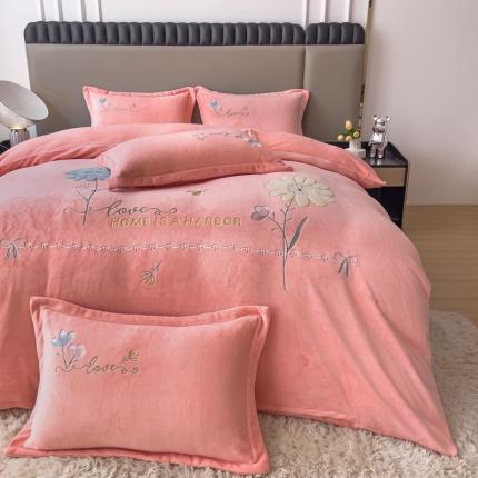 91家纺网 家纺一手货源 找家纺 总 金米诺 直播供货纯色牛奶绒绣花四件套小清新床裙式 初遇