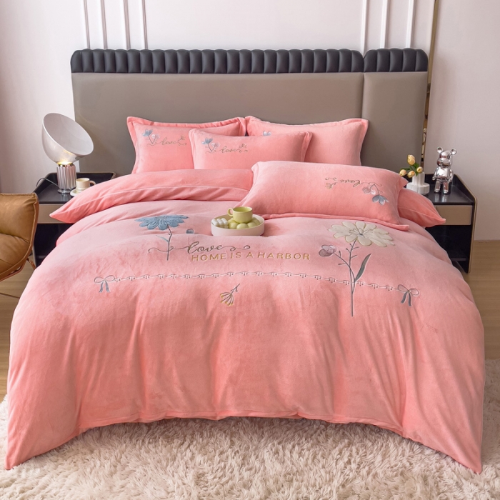 91家纺网 家纺一手货源 找家纺 金米诺 直播供货纯色牛奶绒绣花四件套小清新床裙式 初遇 初遇-藕粉