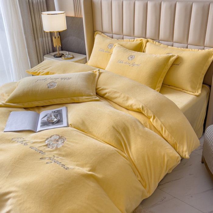 91家纺网 家纺一手货源 找家纺 金米诺 直播供货纯色牛奶绒绣花四件套小清新床裙式 山茶花 山茶花-靓黄