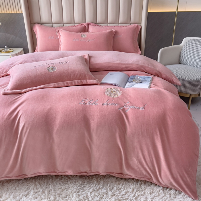 91家纺网 家纺一手货源 找家纺 金米诺 直播供货纯色牛奶绒绣花四件套小清新床裙式 山茶花 山茶花-浅豆沙