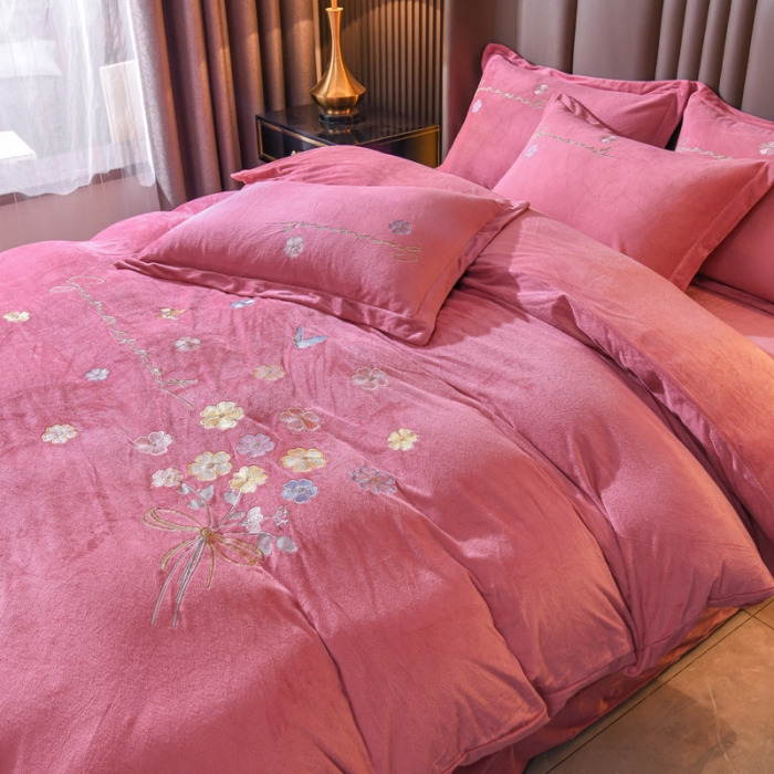 91家纺网 家纺一手货源 找家纺 金米诺 直播供货纯色水晶牛奶绒四件套小清新床裙式  花之境 花之境-豆沙