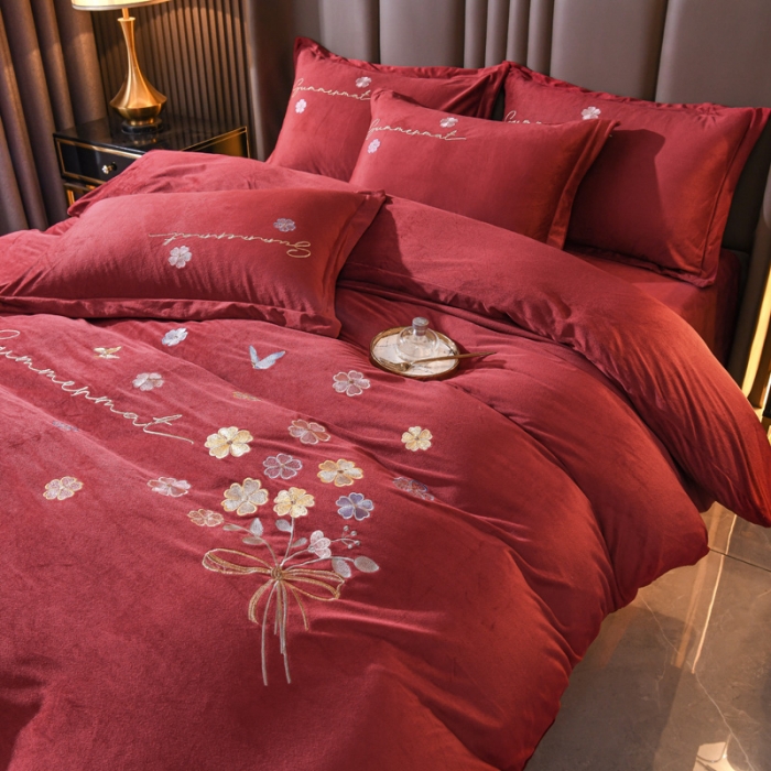 91家纺网 家纺一手货源 找家纺 金米诺 直播供货纯色水晶牛奶绒四件套小清新床裙式  花之境 花之境-酒红