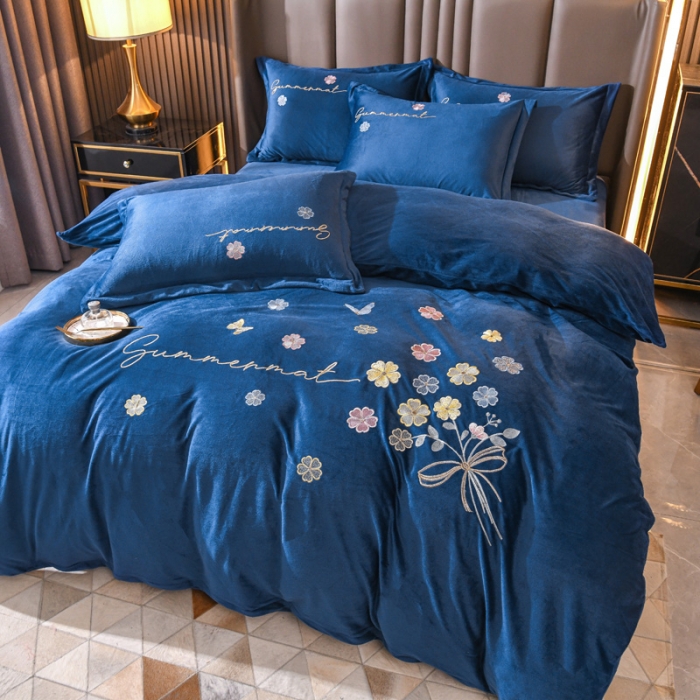 91家纺网 家纺一手货源 找家纺 金米诺 直播供货纯色水晶牛奶绒四件套小清新床裙式  花之境 花之境-藏蓝