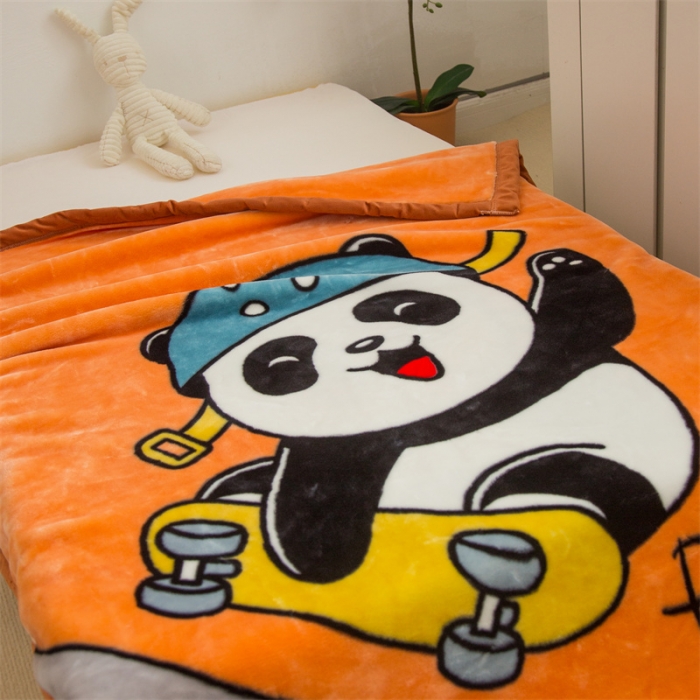 91家纺网 家纺一手货源 找家纺 凯轩毛毛毯毯子 大版花儿童云毛毯毯子 滑板熊  橘