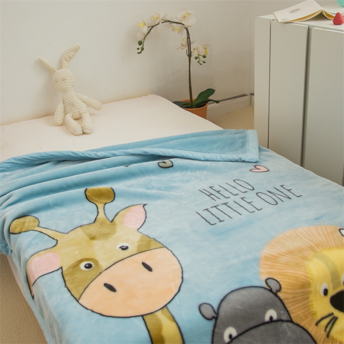 91家纺网 家纺一手货源 找家纺 凯轩毛毛毯毯子 大版花儿童云毛毯毯子 团聚 兰