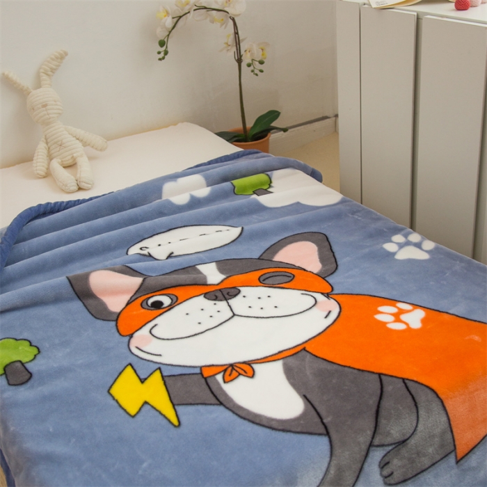 91家纺网 家纺一手货源 找家纺 凯轩毛毛毯毯子 大版花儿童云毛毯毯子 小飞猫  深蓝