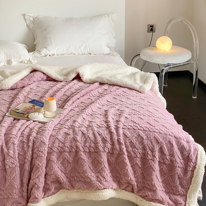 91家纺网 家纺一手货源 找家纺 航途席业 2022新款塔芙绒羊羔绒毛毯 莫奈紫