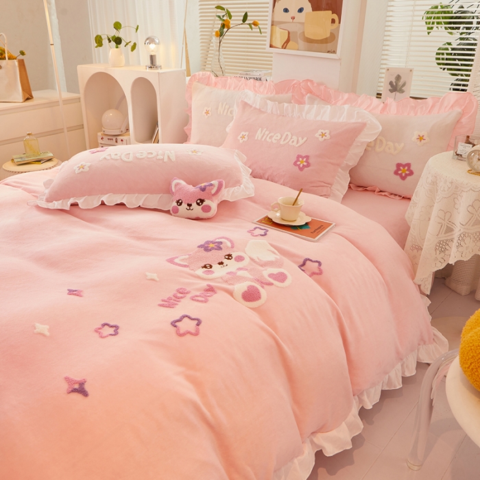 91家纺网 家纺一手货源 找家纺 泉欣直播网红款牛奶绒卡通毛巾绣四件套雪宝宝系列 雪宝宝-粉玉