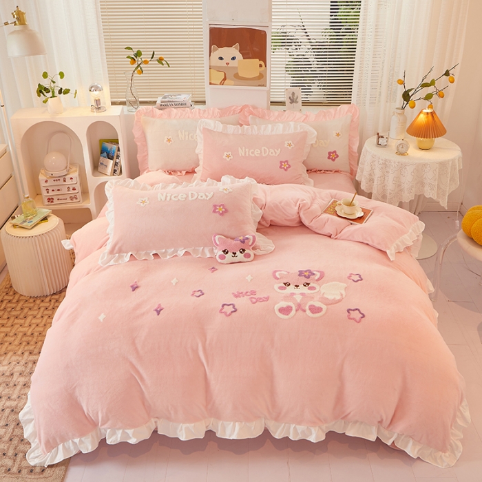 91家纺网 家纺一手货源 找家纺 泉欣直播网红款牛奶绒卡通毛巾绣四件套雪宝宝系列 雪宝宝-粉玉