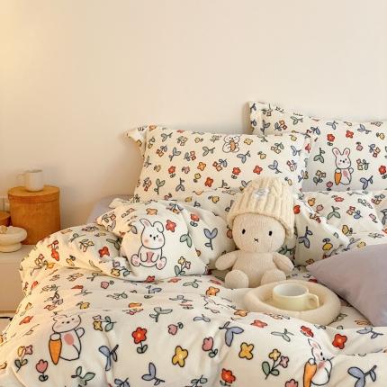 91家纺网 家纺一手货源 找家纺 时光里 2022新款230g正宗全消光印花牛奶绒四件套 花间萌兔（专版花型）