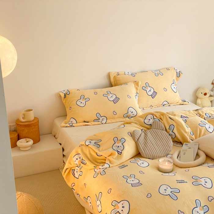 91家纺网 家纺一手货源 找家纺 时光里 2022新款230g正宗全消光印花牛奶绒四件套 乖乖兔