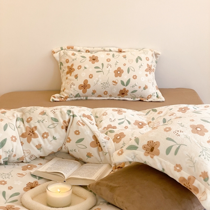 91家纺网 家纺一手货源 找家纺 时光里 2022新款230g正宗全消光印花牛奶绒四件套 花期