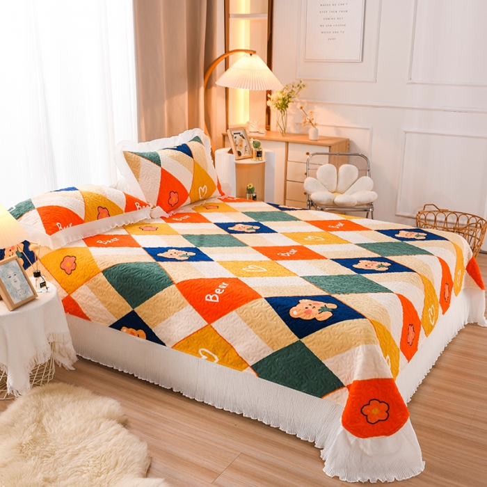 91家纺网 家纺一手货源 找家纺 迷仙巢 2022新款牛奶绒床盖款 格子熊