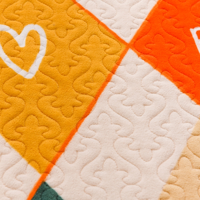 91家纺网 家纺一手货源 找家纺 迷仙巢 2022新款牛奶绒床盖款 格子熊