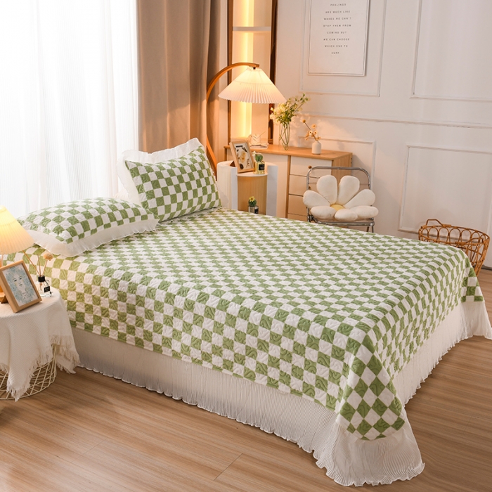 91家纺网 家纺一手货源 找家纺 迷仙巢 2022新款牛奶绒床盖款 绿白格