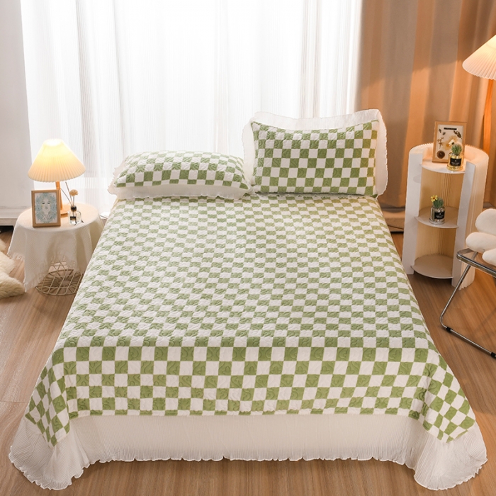 91家纺网 家纺一手货源 找家纺 迷仙巢 2022新款牛奶绒床盖款 绿白格