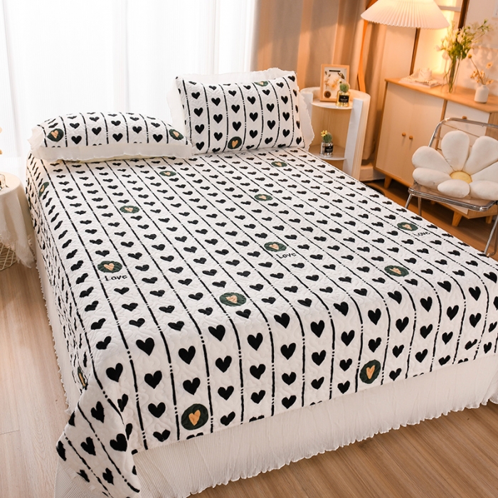 91家纺网 家纺一手货源 找家纺 迷仙巢 2022新款牛奶绒床盖款 心心相印