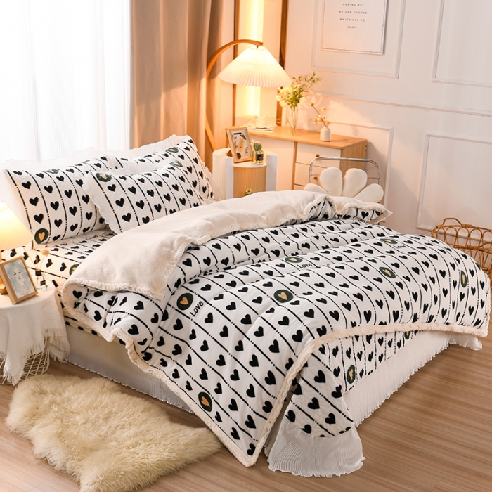 91家纺网 家纺一手货源 找家纺 迷仙巢 2022新款牛奶绒床盖款 心心相印