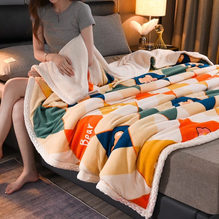 91家纺网 家纺一手货源 找家纺 迷仙巢 2022新款牛奶绒拼北极绒盖毯 格子熊