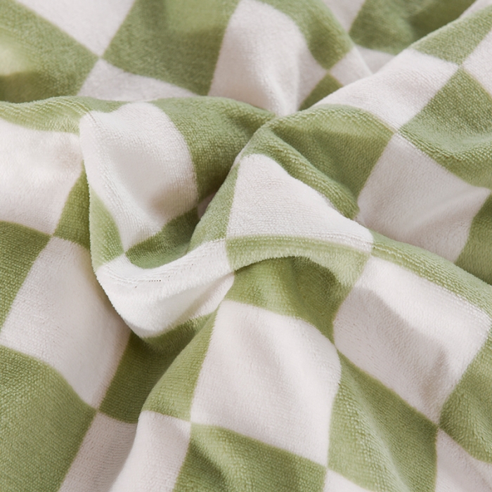 91家纺网 家纺一手货源 找家纺 迷仙巢 2022新款牛奶绒拼北极绒盖毯 绿白格