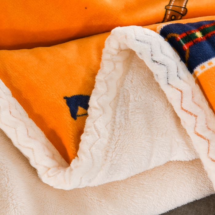 91家纺网 家纺一手货源 找家纺 迷仙巢 2022新款牛奶绒拼北极绒盖毯 马到成功