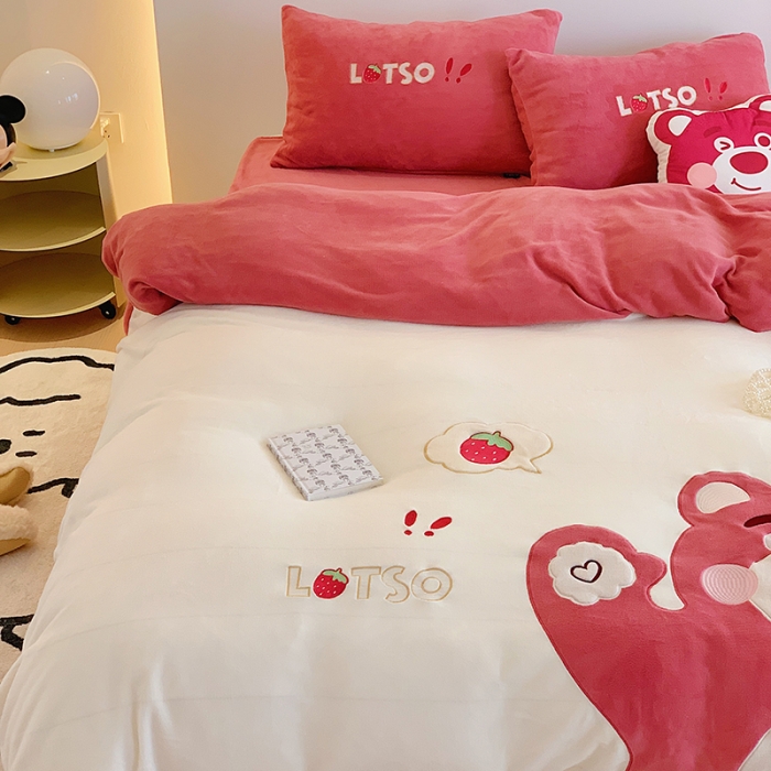 91家纺网 家纺一手货源 找家纺 （总）星期八 2022新款230g双面牛奶绒迪士尼刺绣四件套