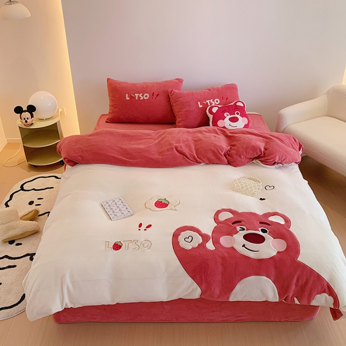 91家纺网 家纺一手货源 找家纺 （总）星期八 2022新款230g双面牛奶绒迪士尼刺绣四件套