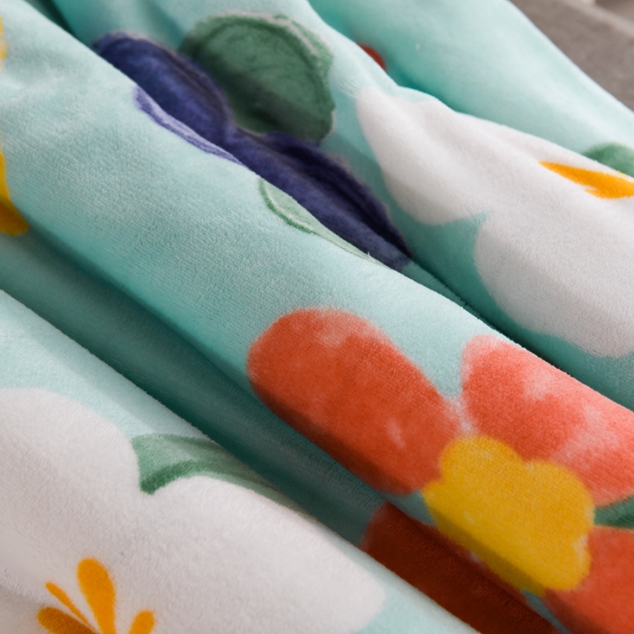 91家纺网 家纺一手货源 找家纺 迷仙巢 2022新款牛奶绒拼北极绒盖毯 向阳花开