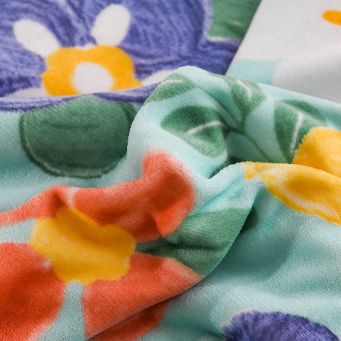 91家纺网 家纺一手货源 找家纺 迷仙巢 2022新款牛奶绒拼北极绒盖毯 向阳花开