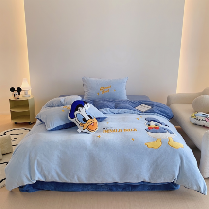 星期八 2022新款230g双面牛奶绒迪士尼刺绣四件套 唐老鸭