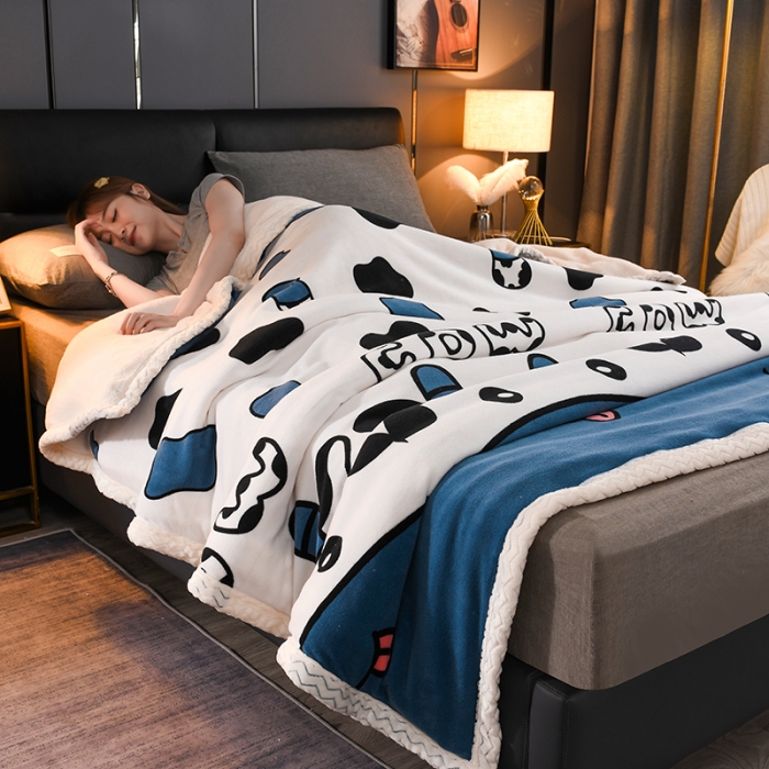 91家纺网 家纺一手货源 找家纺 迷仙巢 2022新款牛奶绒拼北极绒盖毯 小奶牛