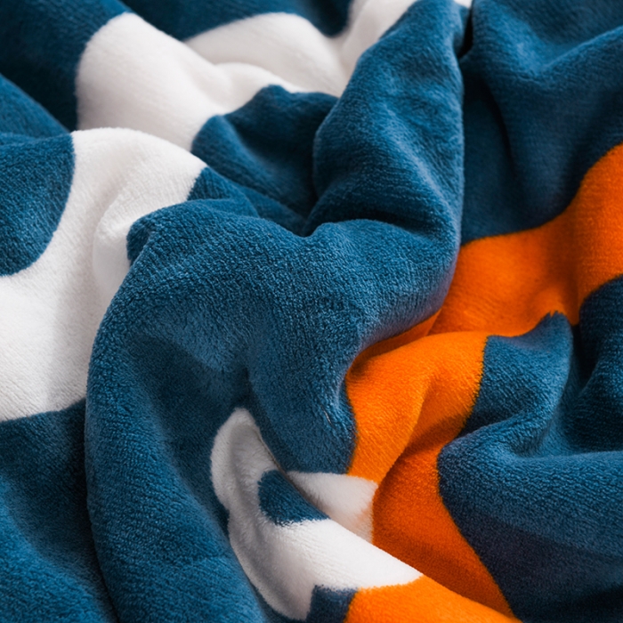 91家纺网 家纺一手货源 找家纺 迷仙巢 2022新款牛奶绒拼北极绒盖毯 心动