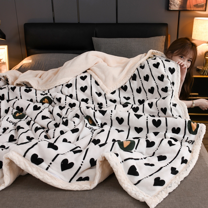 91家纺网 家纺一手货源 找家纺 迷仙巢 2022新款牛奶绒拼北极绒盖毯 心心相印