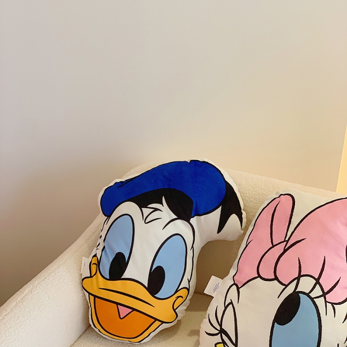 91家纺网 家纺一手货源 找家纺 （总）星期八 2022新款230g双面牛奶绒迪士尼系列抱枕