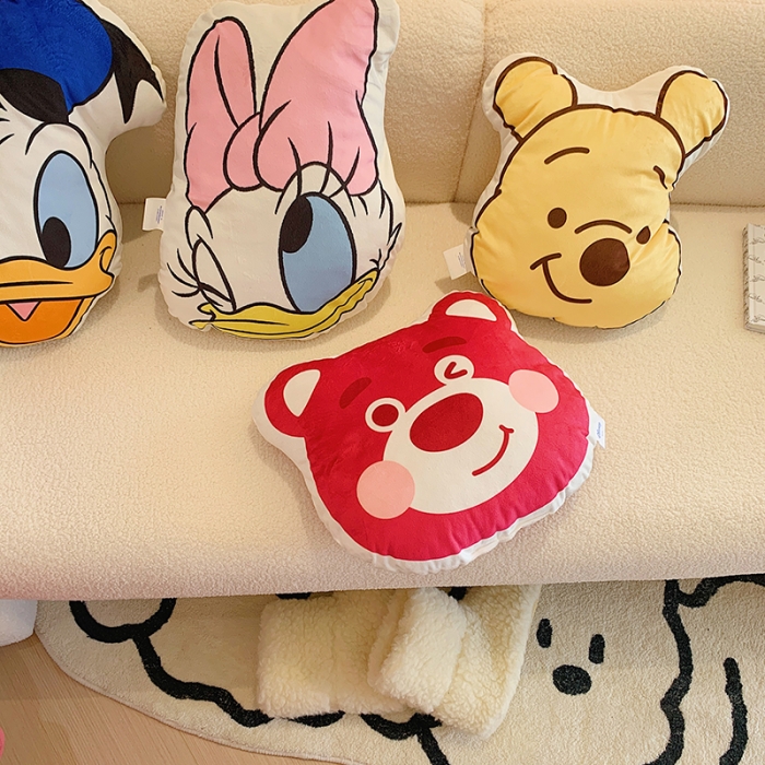 91家纺网 家纺一手货源 找家纺 （总）星期八 2022新款230g双面牛奶绒迪士尼系列抱枕